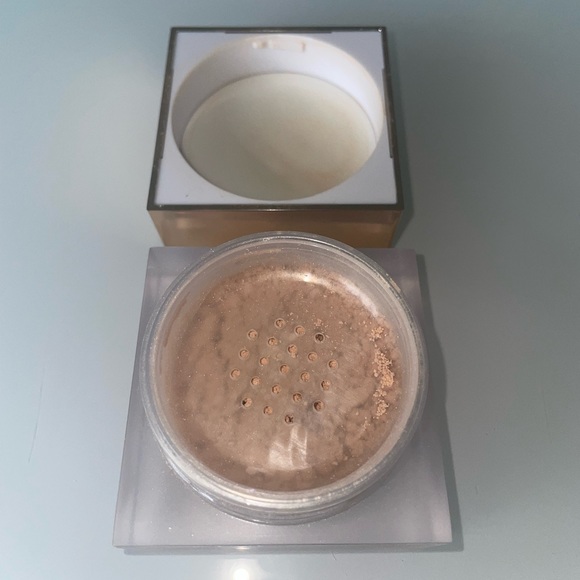 Jaclyn Cosmetics Luminous Powder - Picture 3 of 4